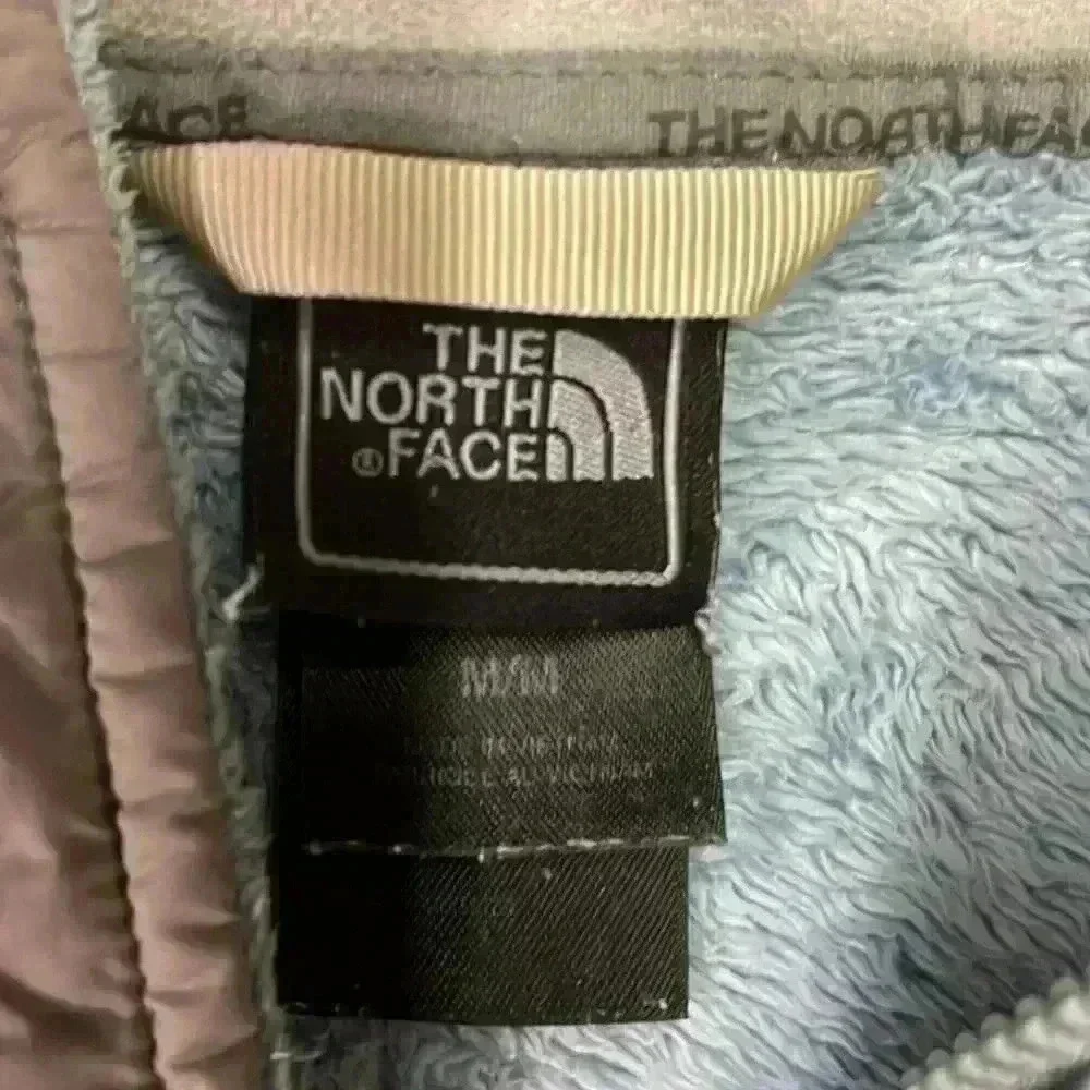 North face women’s medium baby blue fleece. - Picture 3 of 5